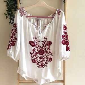 Romanian IE White Red Embroidered Peasant Blouse S/M Boho Indie Folk Cottage